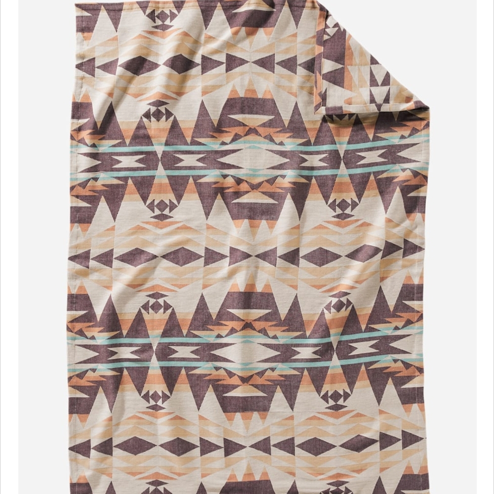 Pendleton COTTON JACQUARD WOVEN THROW 50X70; CRESCENT BUTTE